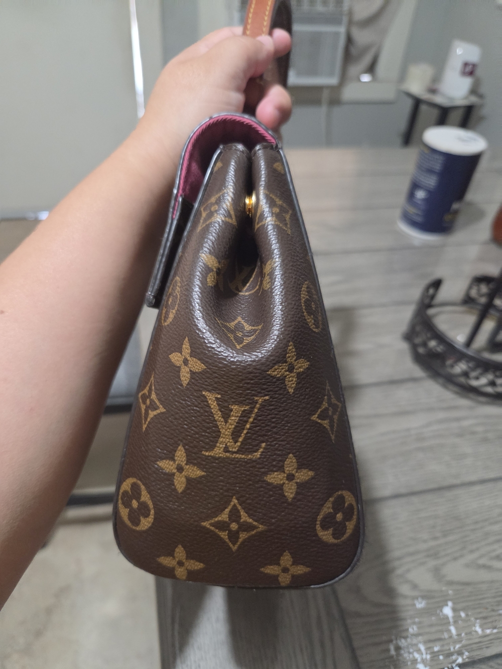 Louis Vuitton Clunny BB Crossbody Bag - Picture 4 of 16